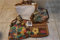 (4) Fossil Hand Bags(R4)