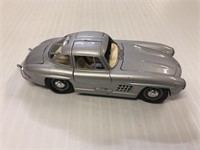Durago Mercedes Benz 1/24 Scale made in Italy