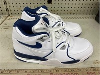 Nike Air flight size 11