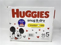 New Huggies Snug & Dry Baby Diapers, Size 5, 66