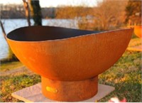 SCALLOP STEEL WOOD BURNING FIRE PIT