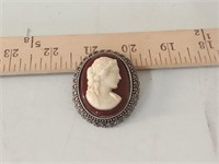 vtg Cameo pin / pendant