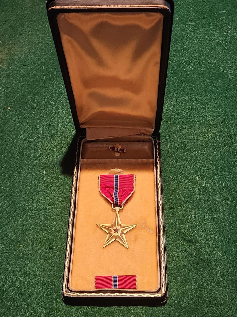Vtg. Bronze Star Military Medal Merit