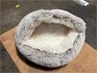 Cushioned pet bed