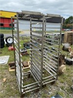 281) 2 stainless steel racks