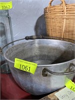 Vintage wear-ever aluminum cooking pot