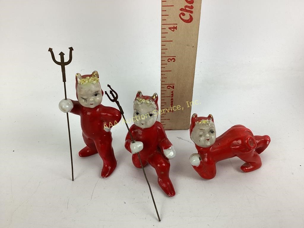 (3) Japan porcelain devil porcelain figurines