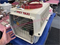 Pet taxi & 2 dog collars, tags
