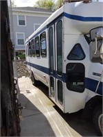 1998 Ford Super Duty Transit Bus- Runs and Drives