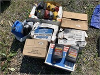 Large lot with automobile oil 10w-30, aerosol cans