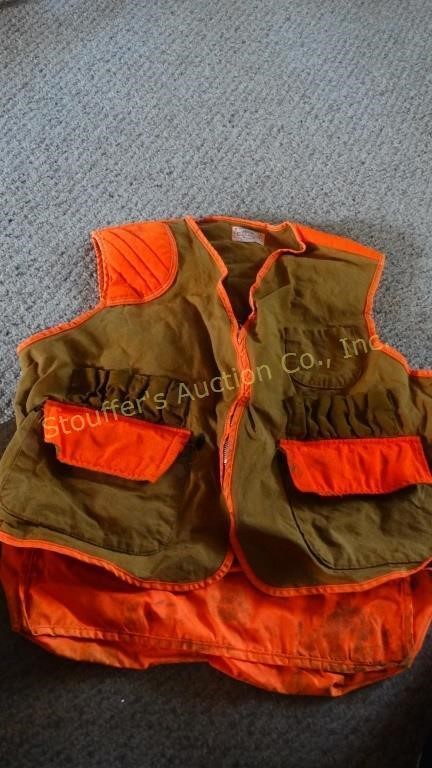 SAFTBAK Hunting game vest, shows