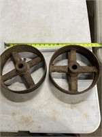 2 Antique cast iron pulley