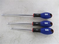 3pc New SK Flat/Slotted Screwdriver Set