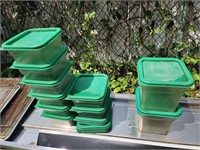 LOT 10 PLASTIC BINS WITH EXTRA LIDS