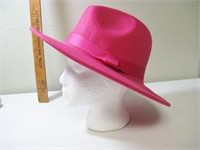 Ladies Pink Felt Hat One Size