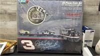New Sealed Revell Nascar 20 Piece H.O Scale Die Ca