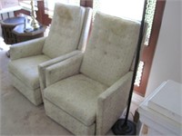 F88 - Pair of Recliner Chairs