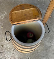 Wooden Barrel w/ liner