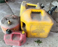 4 old fuel cans