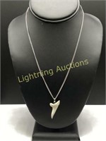 STERLING SILVER NECKLACE WITH SHARK TOOTH PENDANT