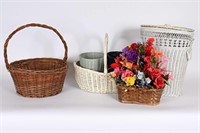 Vintage Wicker Basket w/ Lid, Handled Baskets