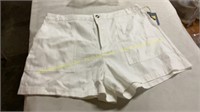 Universal thread shorts, size 14