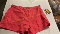 Universal thread shorts, size 16