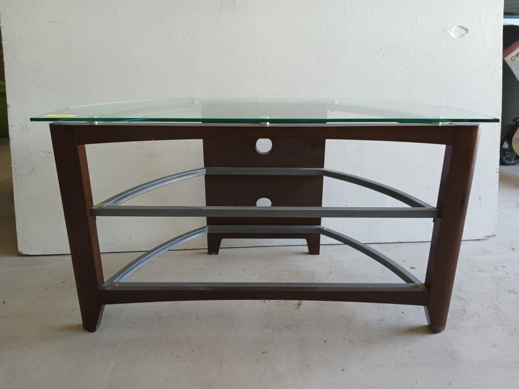 TV stand with glass top, missing 2 glass shelves