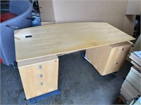 Maple used desk 6’ x 3’ Klem JSI