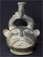 Pre-Columbian-pottery vase