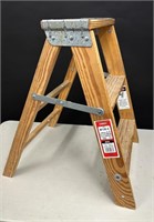 Werner W130-A Wooden 2' Ladder