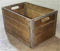 (JL) Vintage Borden’s Wooden Crate 19” x 13 1/4”