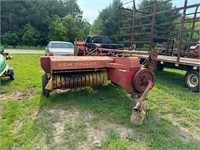 New Holland 268 Small Square Baler