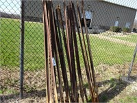 (28) Used 7-Foot T-Posts