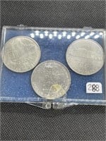 3 Vntage QUEBEC Dollars in Hard Display Case