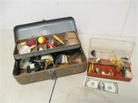 Lot of Vintage Fishing Accessories & Lures w/