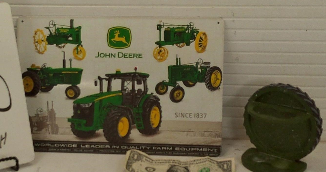 JOHN DEERE TIRE TOOTHBRUSH HOLDER