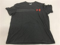 Under Armour Size L Loose Fit T-Shirt