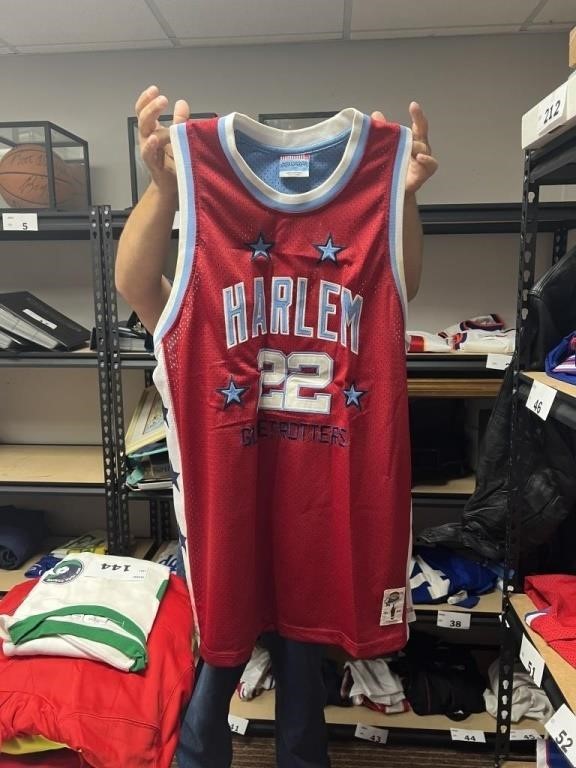 HARLEM GLOBETROTTERS CURLY JERSEY