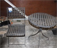 OUTDOOR CHAIR & TABLE