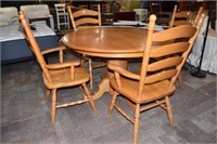 Oak Pedestal Dining Table w/ 4 Chairs
