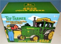 Toy Farmer JD 4520, 2001, 1/16