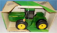 1/16 JD 8760 Collector's Edition 4WD Tractor