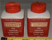 (2) Vtg Dapol Plastics The Vernon Co Newton IA