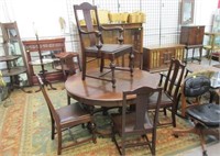 MAHOGANY TABLE AND 6 CHAIRS