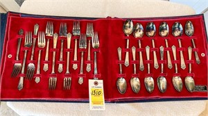 1847 Rogers Bros.,  Sliver Plate Service For 12