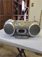 Emerson  AM-FM CD Player -  AC/DC, Powers On