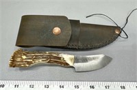 Handmade Buckhorn handle skinning  knife with