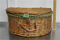 Wicker picnic basket & contents