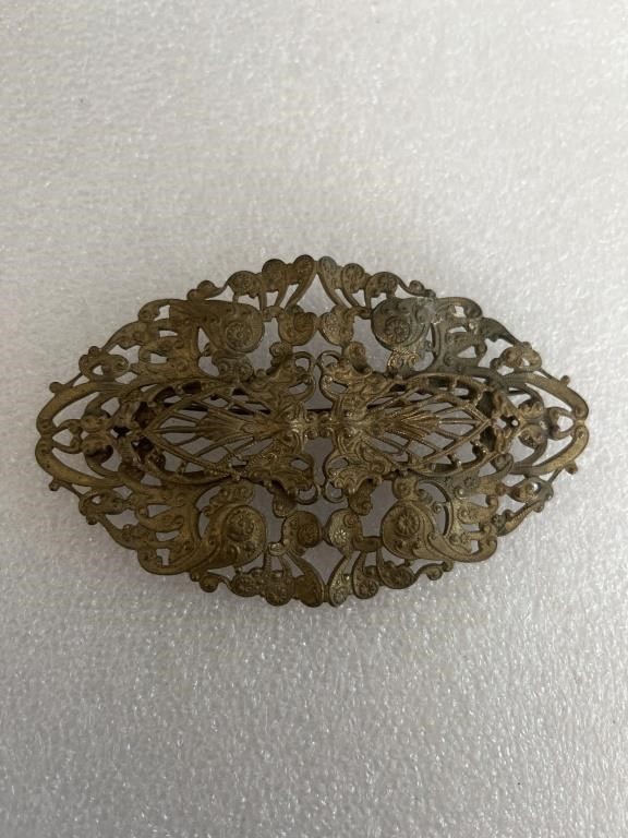 Old Big Brass Coloured Art Nouveau Brooch Ornate